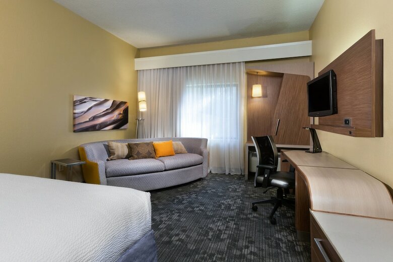 Hotel Courtyard By Marriott Austin The Domain Area