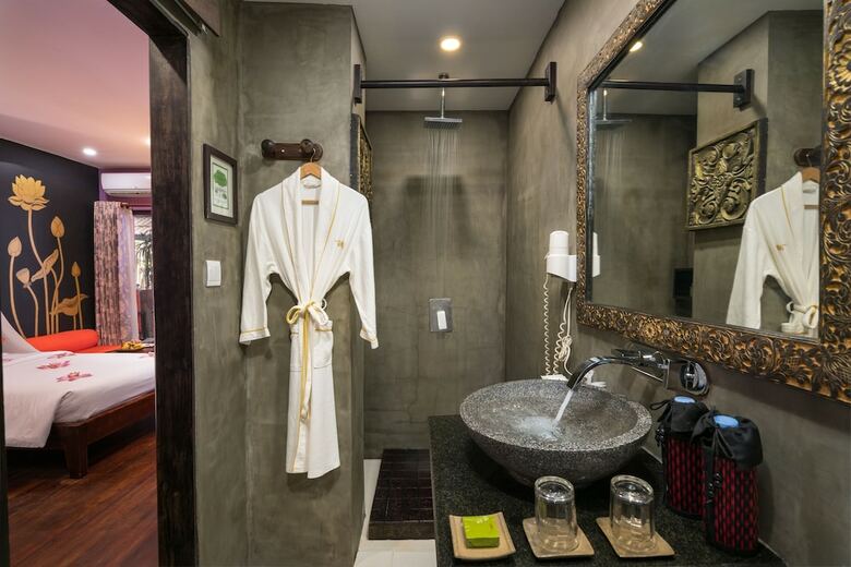 Golden Temple Hotel