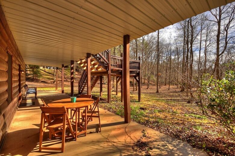 Cabana Fox Hollow