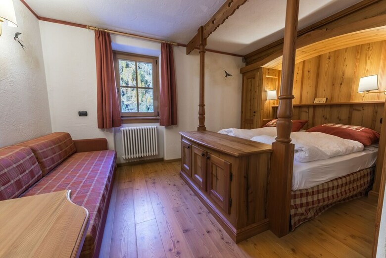 Posada Rifugio Lago Nambino