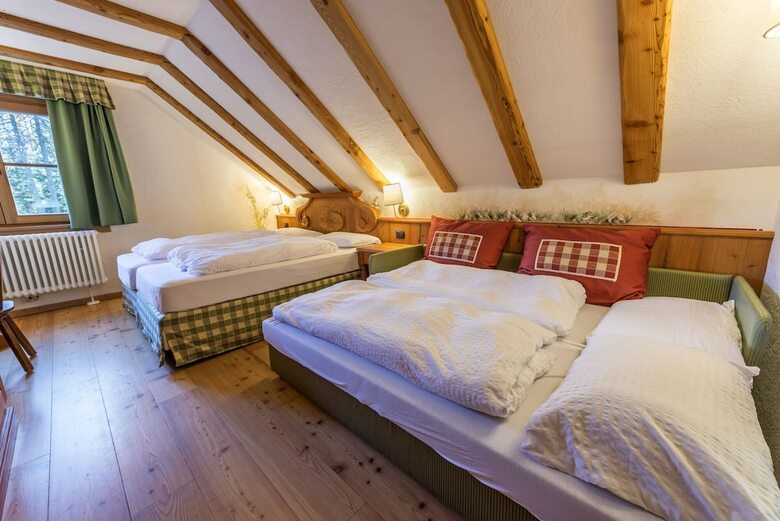 Posada Rifugio Lago Nambino