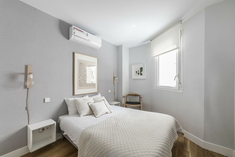 Apartamentos Sleep Nu�ez de Balboa By Stay