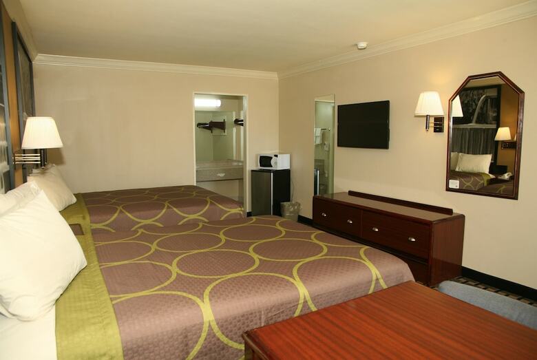 Motel Super 8 By Wyndham Tyler Tx