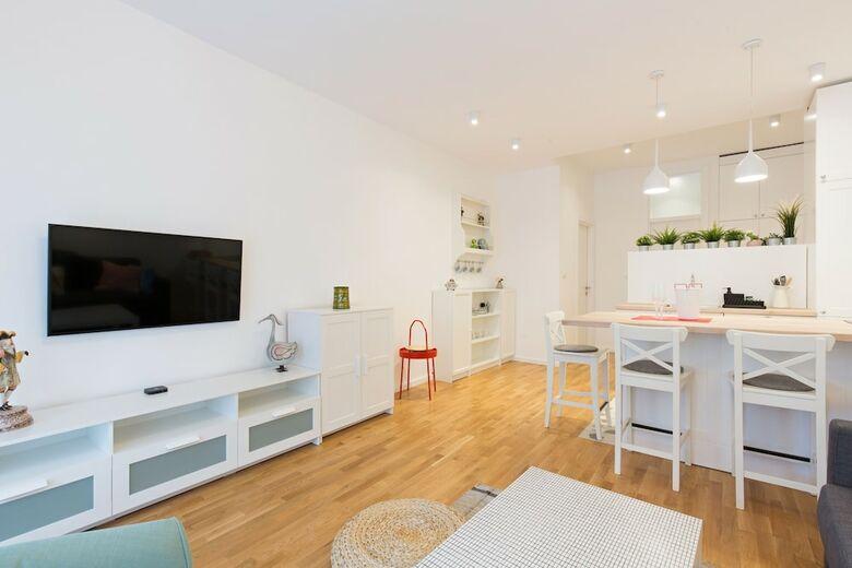 Belgrade Center Apartment Slavija Square