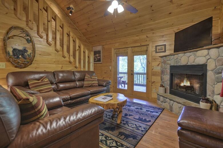 Cabana Grin Inn Bear It