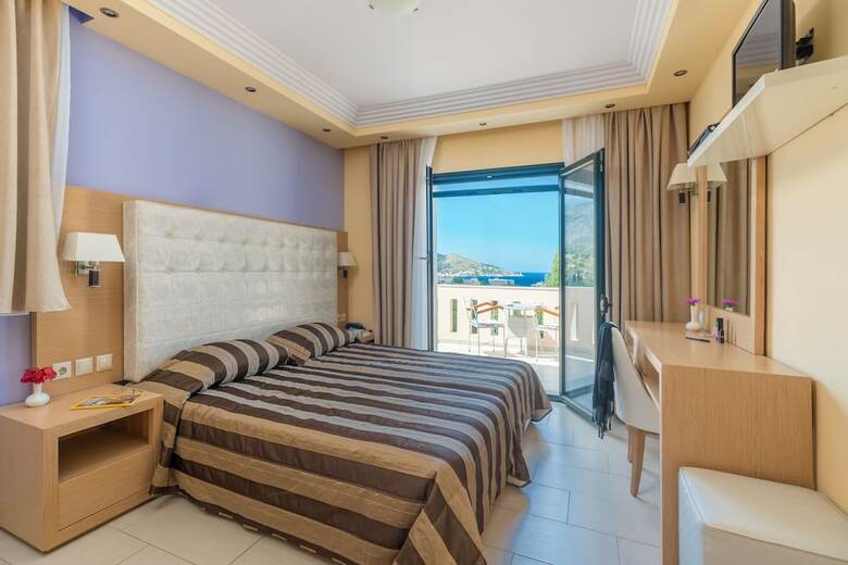 Aparthotel Ai Yannis Suites And Apartments Hotel