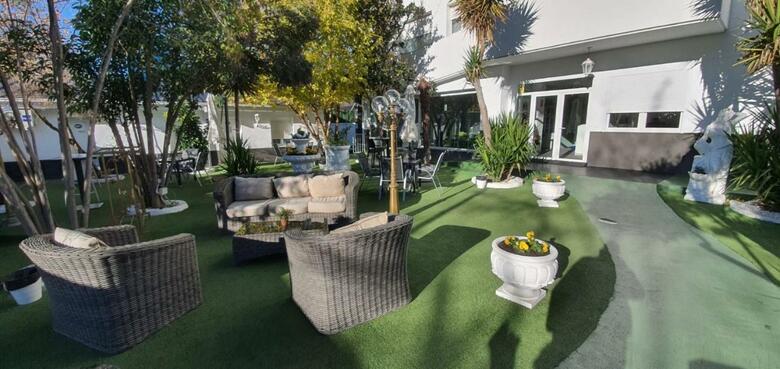 Hotel Escala Suites