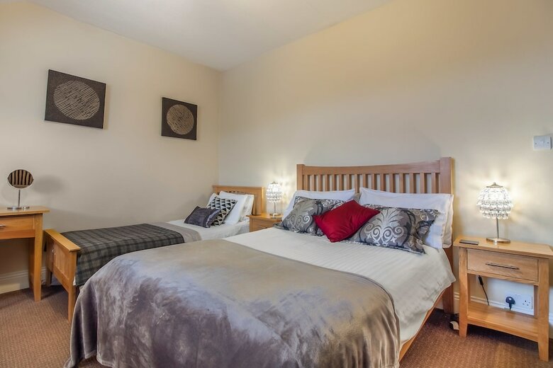 Hotel Ambleside Central - Guest House