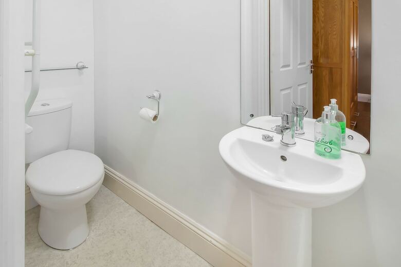 Hotel Ambleside Central - Guest House