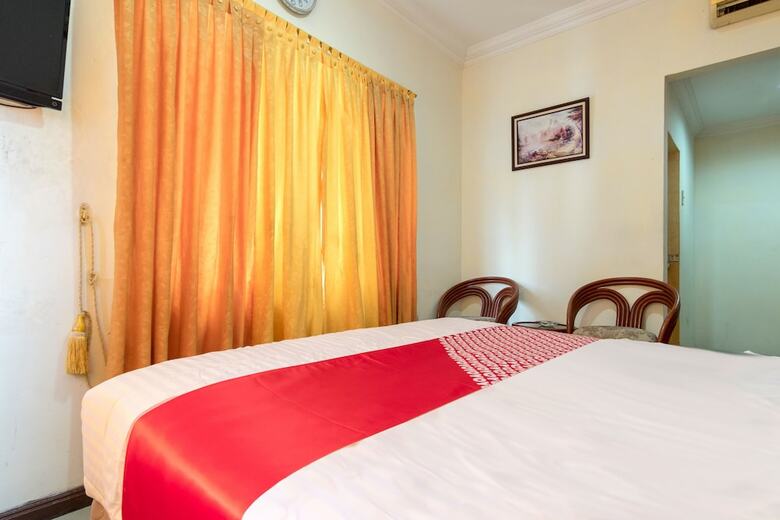 Oyo 487 Gajah Mada Hotel