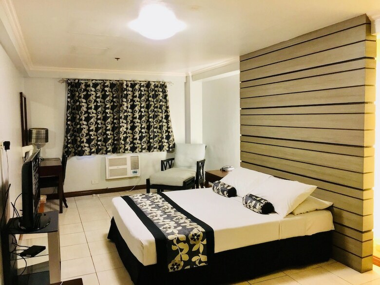 Hotel Jupiter Suites