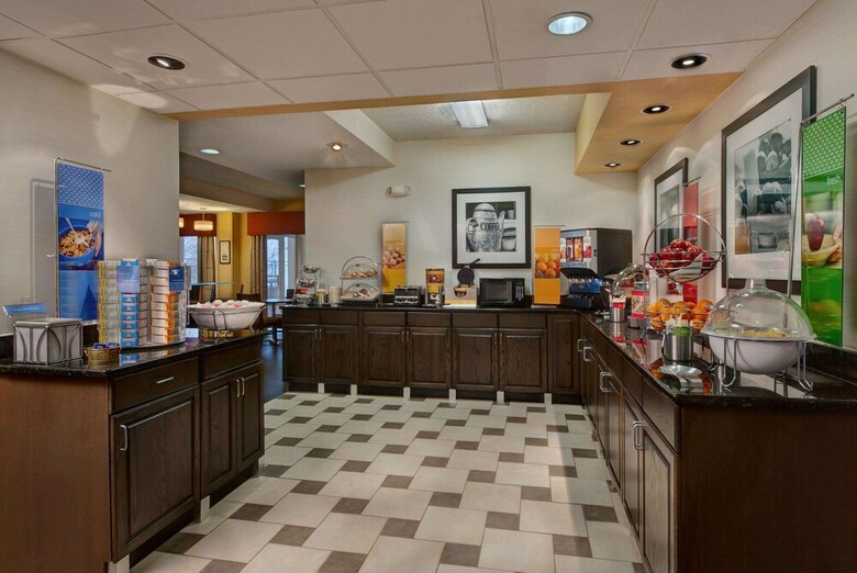 Hotel Hampton Inn By Hilton Milwaukee Northwest