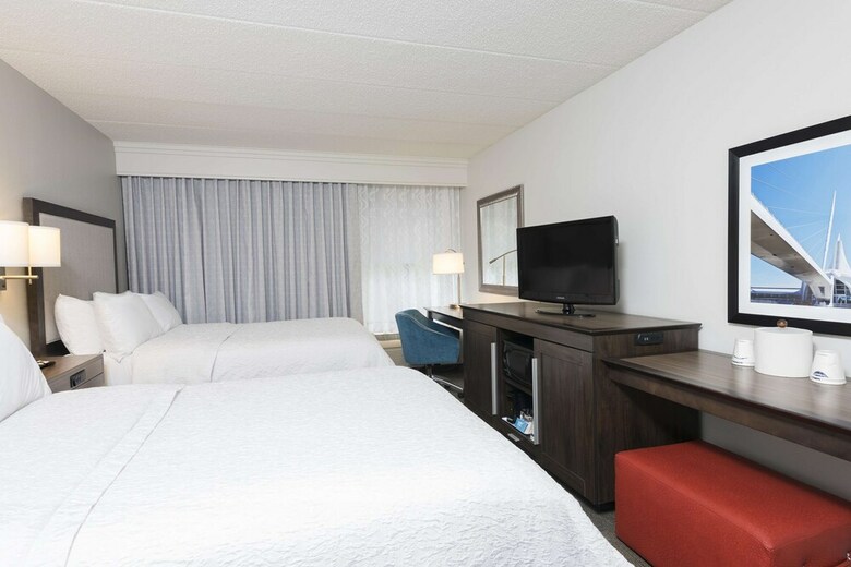 Hotel Hampton Inn By Hilton Milwaukee Northwest