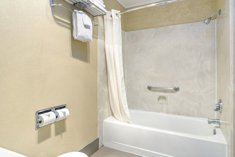 Cerulean Hotel, A Running Y Property