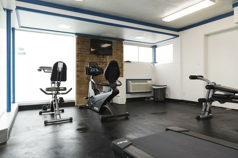 Cerulean Hotel, A Running Y Property