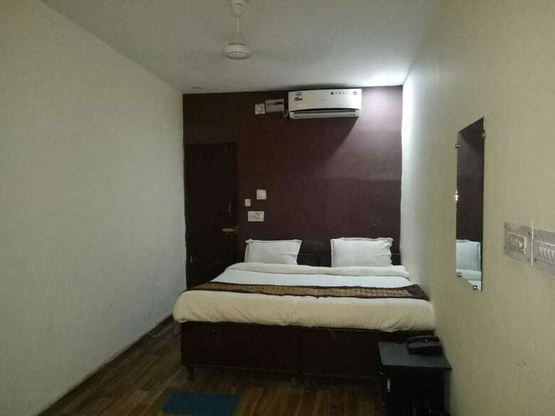 Hotel Airport Zone Palace