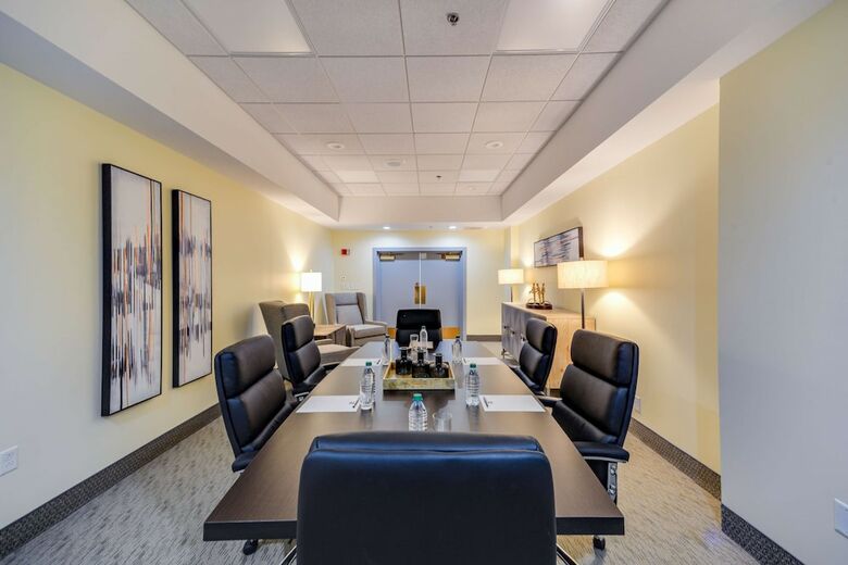 Hotel Rl St. Louis Airport