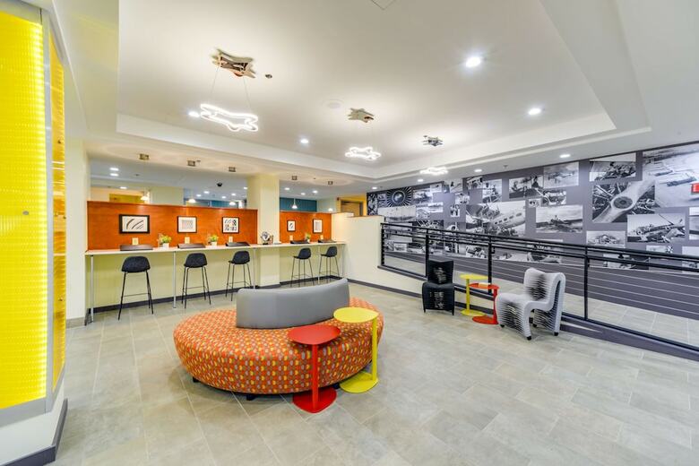 Hotel Rl St. Louis Airport