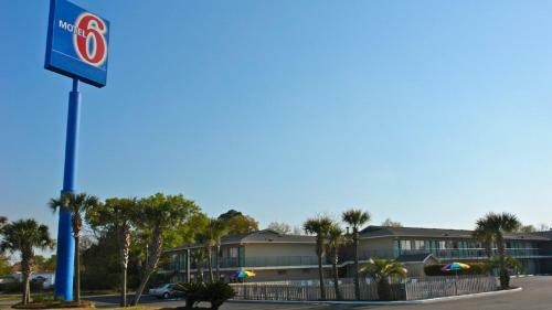 Motel 6 - Pensacola West