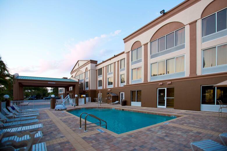 Hotel Best Western Plus Ambassador Suites Venice