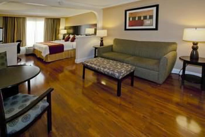 Hotel Best Western Plus Ambassador Suites Venice