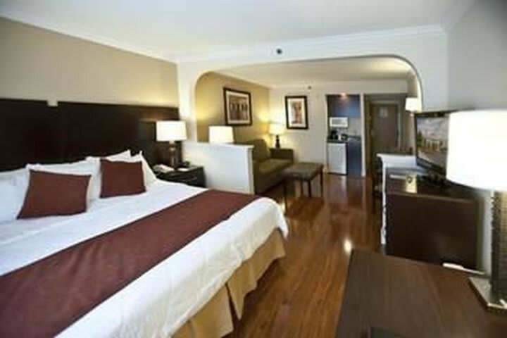 Hotel Best Western Plus Ambassador Suites Venice