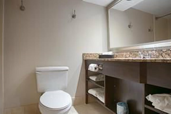 Hotel Best Western Plus Ambassador Suites Venice