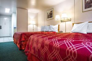 Motel Rodeway Inn & Suites Brunswick