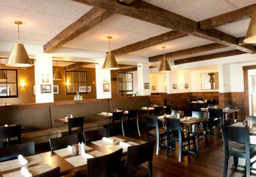 The Brunswick Hotel And Tavern