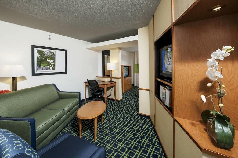 Hotel Fairfield Inn & Suites By Marriott Brunswick Freeport