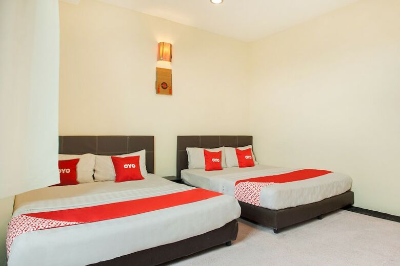 Oyo 44116 Sk Hotel 2