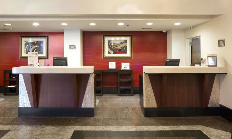 Hotel Doubletree By Hilton Fort Lee - George Washington Bridge