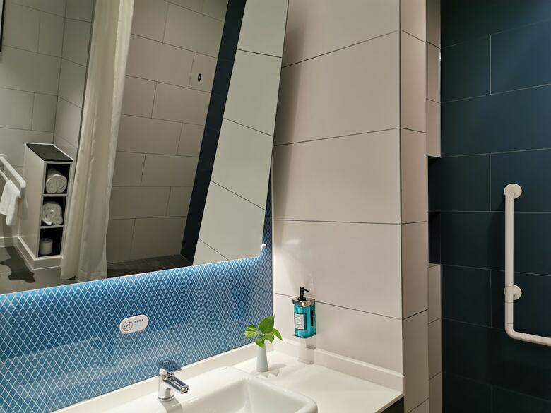 Hotel Holiday Inn Express Shanghai Kangqiao