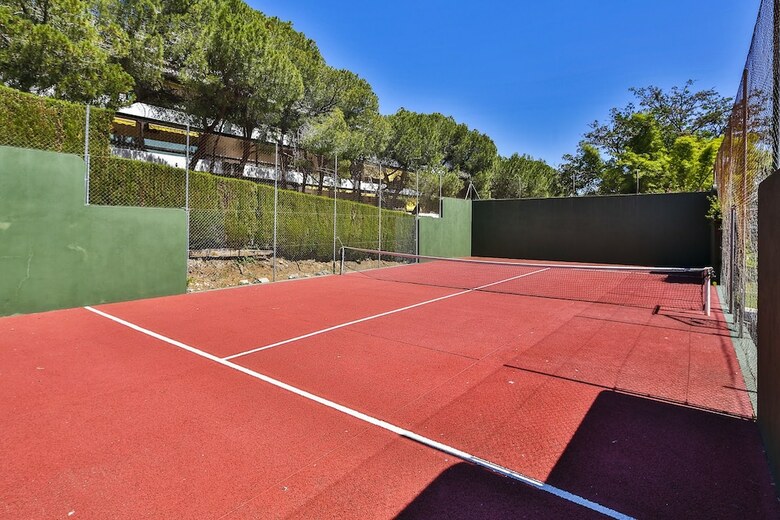 Apartamentos Marbella Real 2 Bedroom Seaside