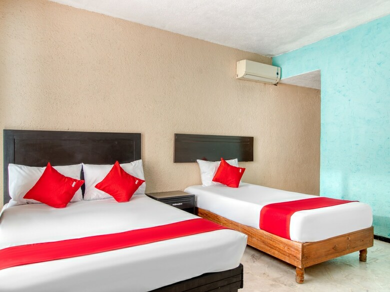Hotel Capital O La Siesta