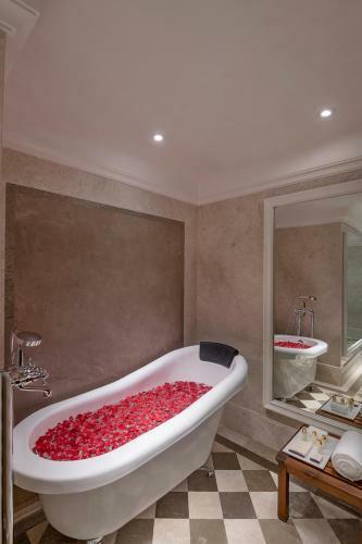 Aurika, Udaipur - Luxury By Lemon Tree Hotels