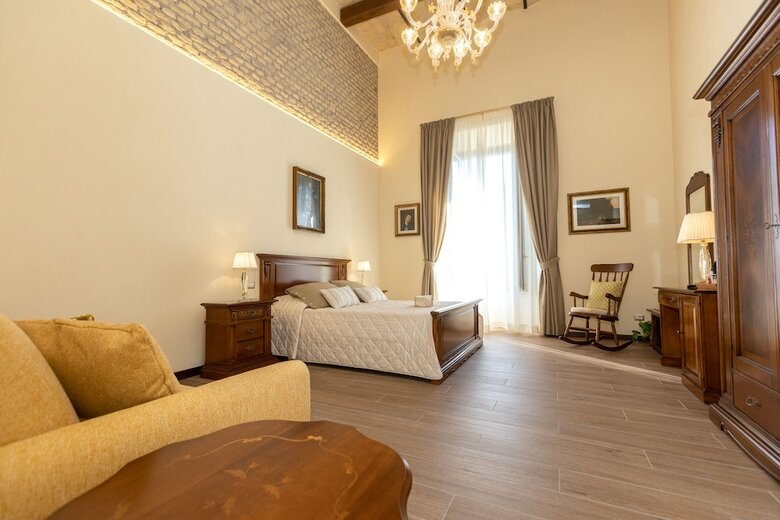 Hotel Kings Home In Rome