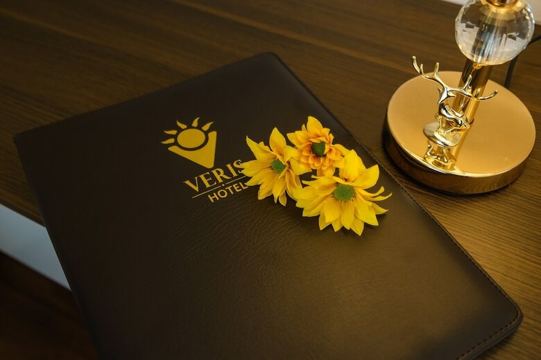 Veris Hotel