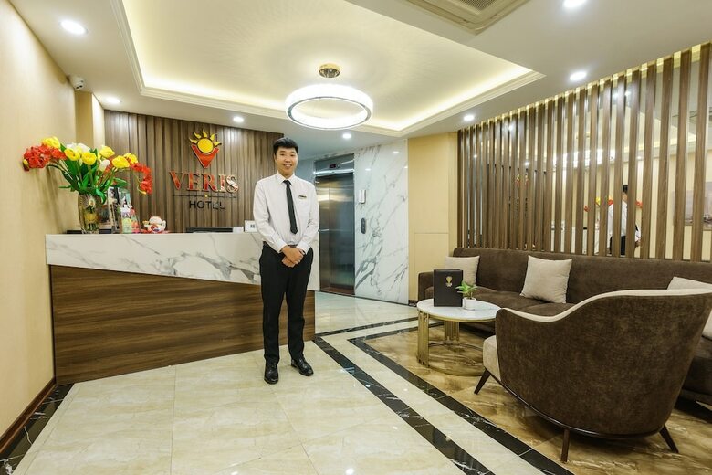 Veris Hotel
