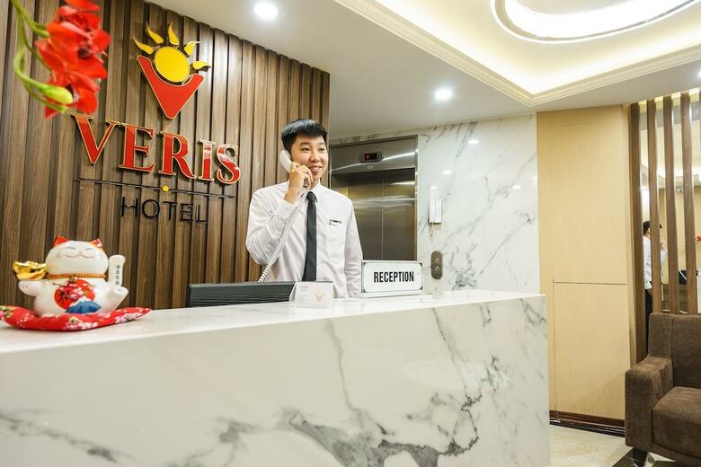 Veris Hotel