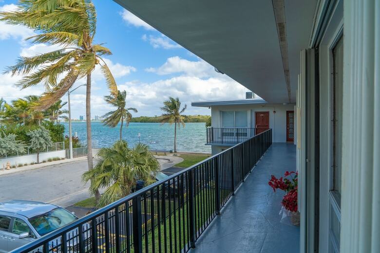 Bayside Apartments By Outpost Miami