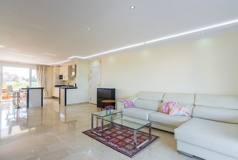 Malagasuite Marbella Solarium & Pool Apartment