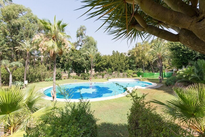 Malagasuite Marina Golf Apartment