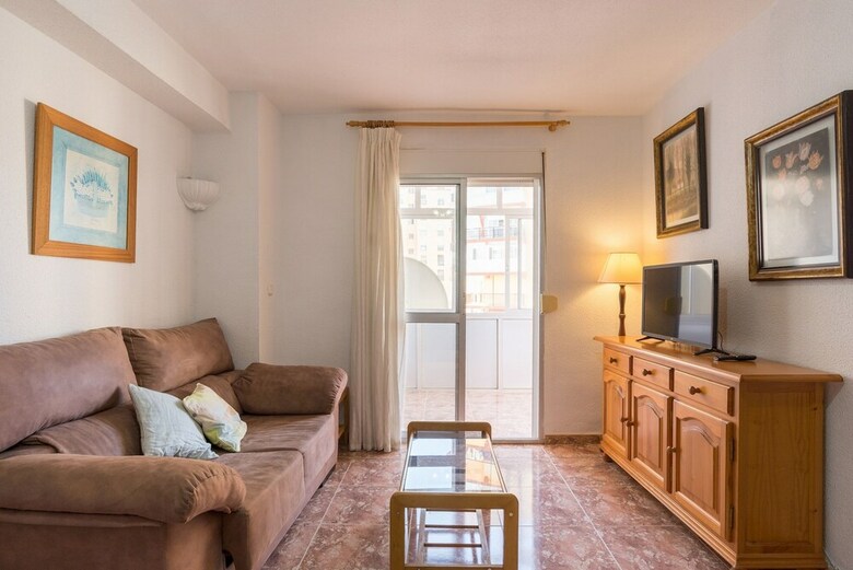 Malagasuite Playamar Beach & Pool Apartment