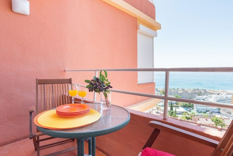 Malagasuite Beach Viewpoint Apartment