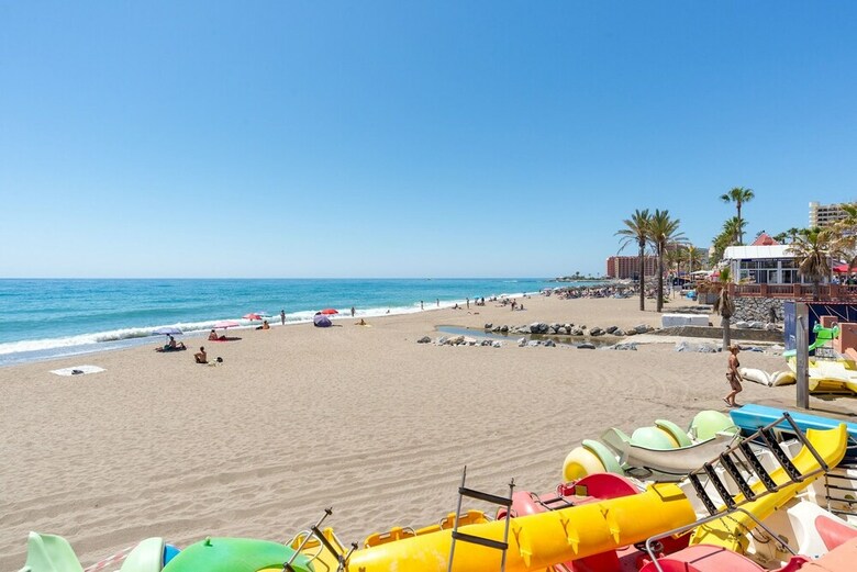 Malagasuite Benalmadena Beach Apartment