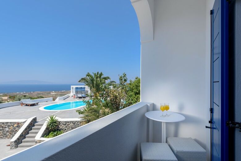 Anemomilos Hotel & Apartments