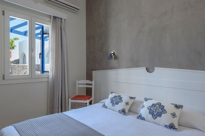 Anemomilos Hotel & Apartments