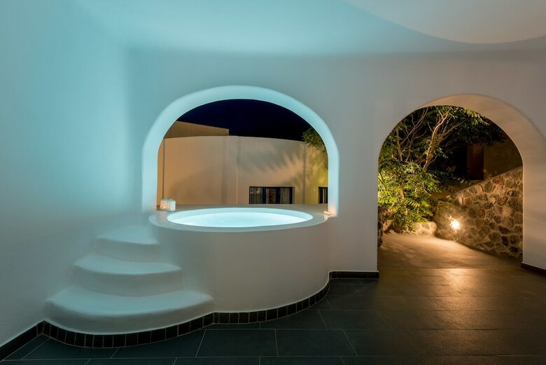 Anemomilos Hotel & Apartments
