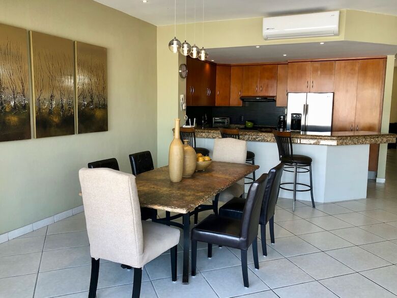 Luxury Condo Romantic Zone-beach